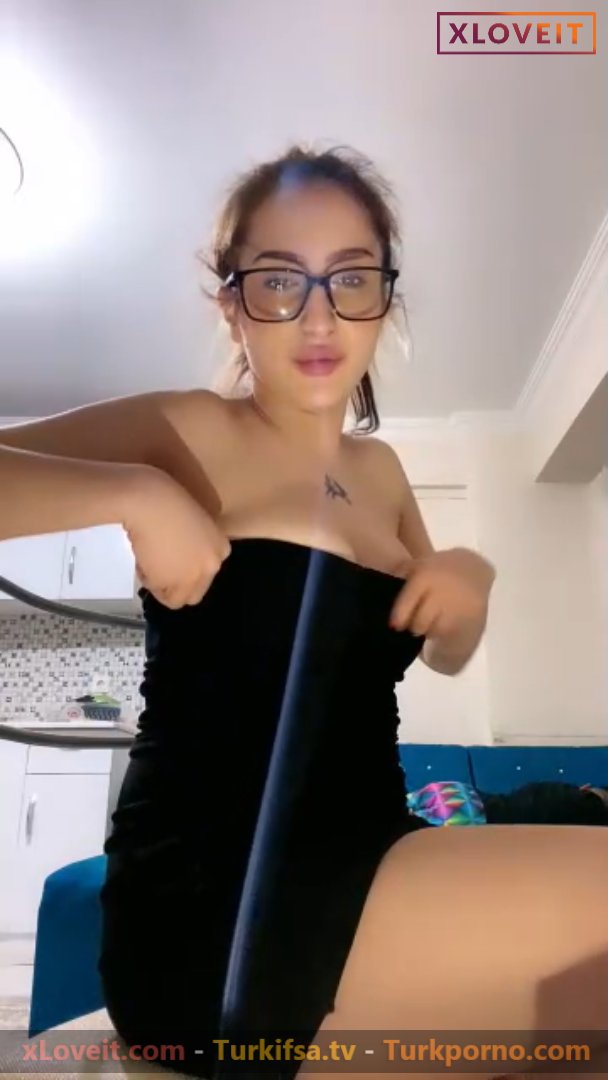 Tango Pabirli ifşa Erkek kardeşinin yanında yayın yaptı